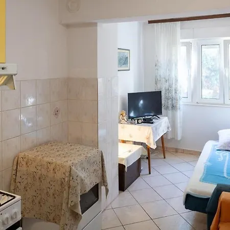 Davorka Apartment Gdinj